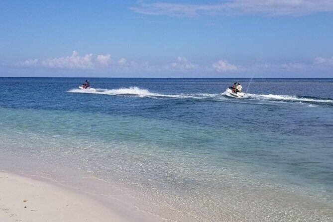 Montego Bay Highlight Tour - Beach Time at Tropical Bliss: Jerk Food or a Relaxed Finish