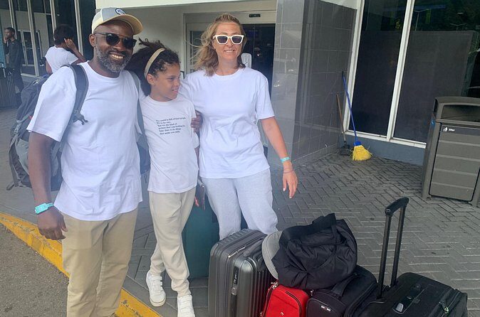 Montego Bay Hotels Airport Transfer - Comfort Up Close: Clean A/C and a Vehicle You Can Trust