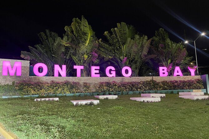 Montego Bay Hotels Private Transfers - Finding the Right Meeting Point and the SIXT Sign