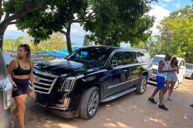 Montego Bay, Negril, Ocho Rios Areas Private Luxury Transfer - Inside the ride: comfort, safety, and small perks that make it feel premium