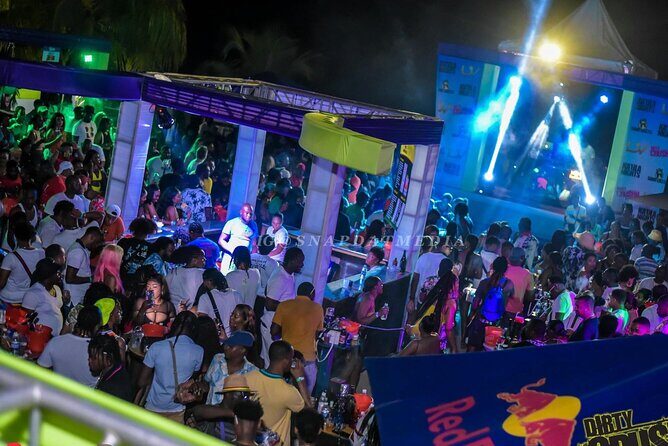 Montego Bay Night Life & Clubbing l Pier 1, Lounge 27/27 l Taboo - Driver Service Is the Real Star: Tommy and Shemar as Examples
