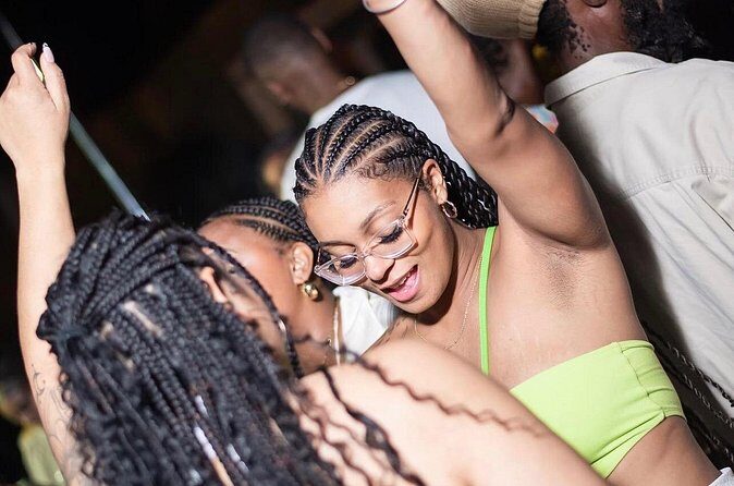 Montego Bay Night Out Lounge2727 Private and Customize Transfer - H2: Who this Montego Bay night out suits best