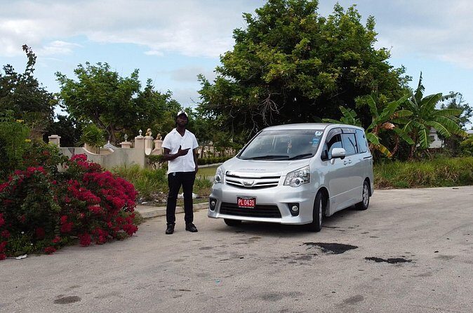 Montego Bay Private Transfer Airport to Hotel one way trip - Timing Reality: From 10 Minutes to 1 Hour