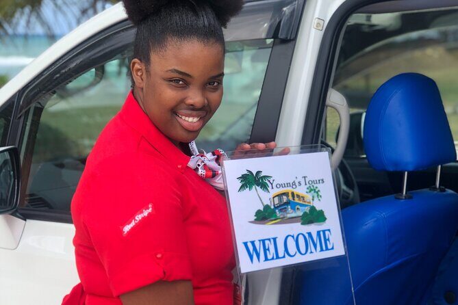 Montego Bay Roundtrip Luxury Transfer with Lounge Access - Quick Takeaways
