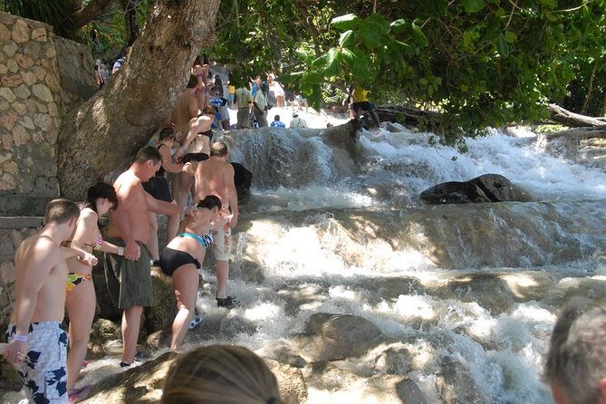 Montego Bay tour: Dunn's River Falls - What the guides actually add to the day