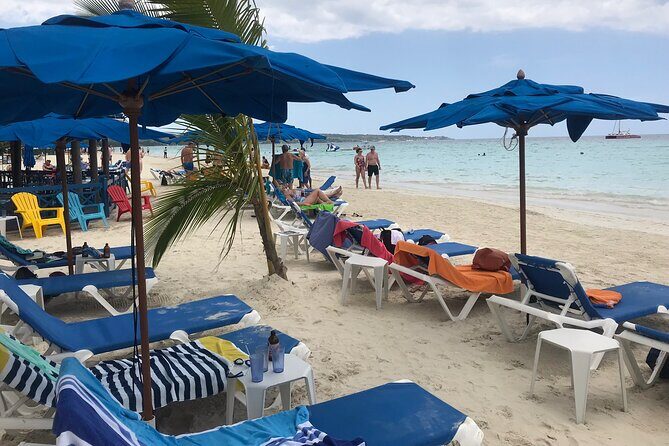 Negril 7 Mile Beach & Ricks Cafe Sunset Tour (Private ) - Rick’s Cafe: food, music, pool time, and a cliff jump choice