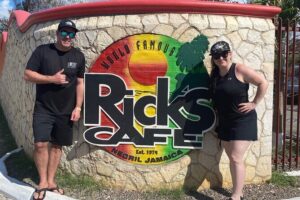 Negril day! beach and west end Cliffs with French Guide - Negril beach time: choosing your perfect spot for 7 miles