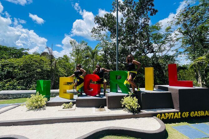 Negril Glass Bottom Boat Tour+Snorkeling visit Booby cay island - Pinic Island snorkeling: what you should expect to see