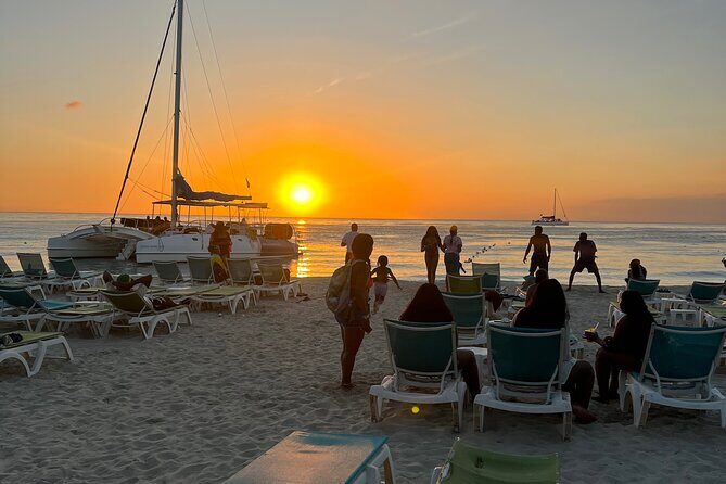 Negril Private Day Tour: ATV Ride, Party Catamaran & Ricks Cafe - The guide and AC transport: why it matters for a busy schedule