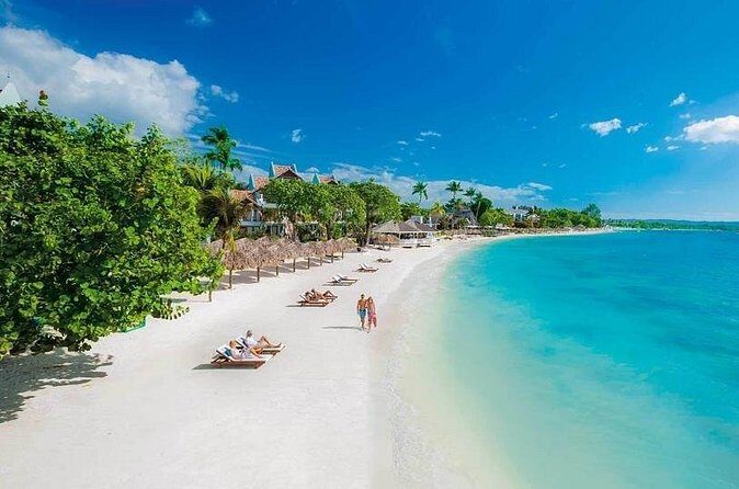Negril's Private Day Trip with Margaritaville and Rick's Cafe - Guides make or break the vibe on a private day