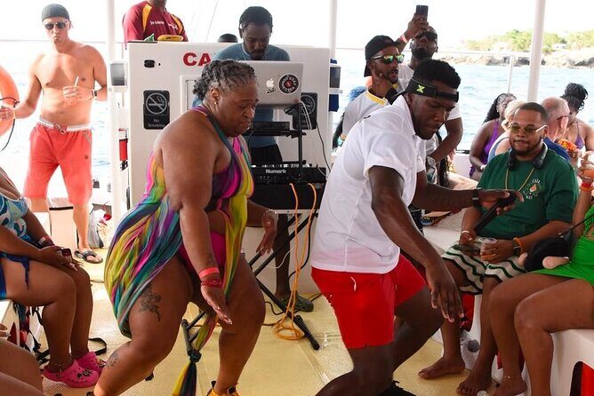 Party Catamaran: OpenBar, Music, Negril Beach, Caves, Snorkeling - Crowds, Delays, and What to Do With a Flexible Day