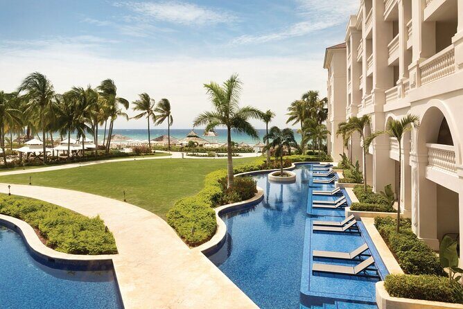 Private Airport Transfer to Hyatt Rose Hall Resort - Flight Tracking: Why Delays Don’t Turn Into Panic