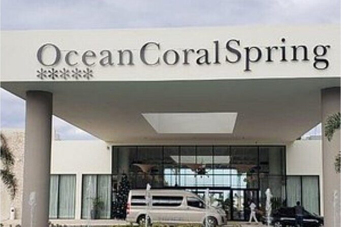 Private Airport Transfer to Ocean Eden/Coral Aquarelle, Royalton - Finding Your Driver at Sangster International (MBJ) Without Guesswork
