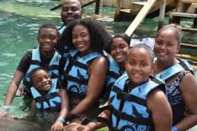 Private Dolphin Cove Adventure - Who should book this Dolphin Cove adventure?