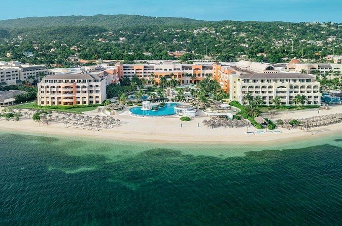 Private Montego Bay Airport Transfer to Montego Bay Hotels - Who This Transfer Fits Best in Montego Bay