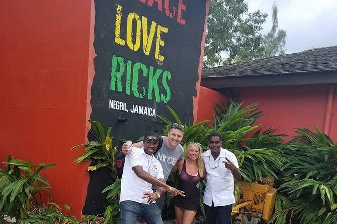 Private Negril Beach & Rick's Cafe Sunset Tour - Rick’s Café sunset stop: cliff-jumper energy with good timing