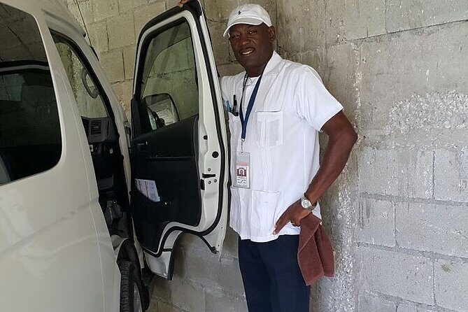 Private One-Way and Roundtrip Airport Transfer to Montego Bay Hotels - Timing: how to plan for the 30-minute to 1-hour ride