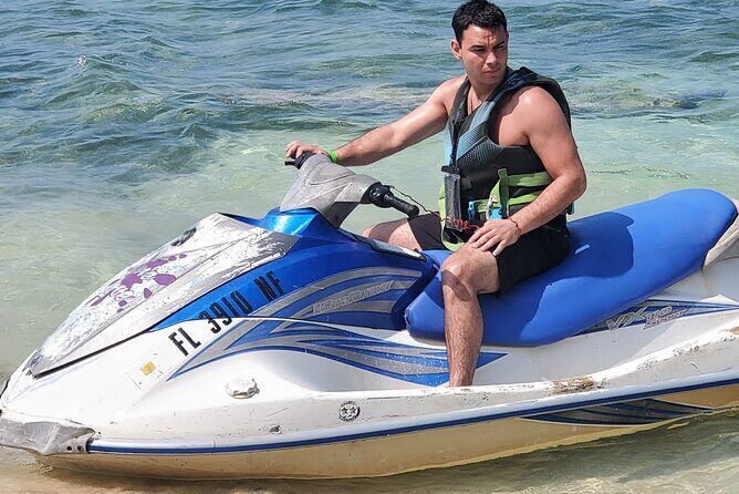 Private Parasailing and Jet Skiing at Montego Bay - The Beach-Side Setup: Why the Short Orientation Helps