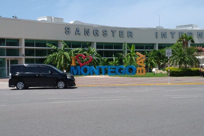 Private Round Trip Airport Transfer in Montego Bay - Fast Track From MBJ to Free-port or Rosehall