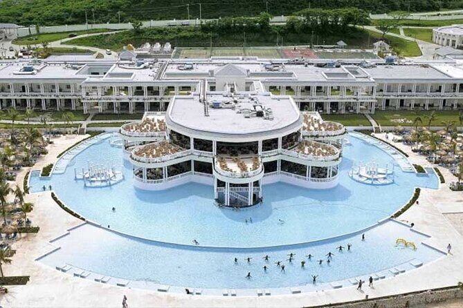 Private Sangster Airport Transfer to Grand Palladium Resort - Private Montego Bay Airport Pickup Without Taxi Chaos