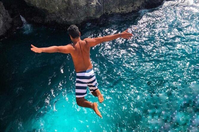 Private Tour Negril Beach and Rick's Cafe From Montego Bay - Seven Mile Beach: two hours of white sand and easy beach time