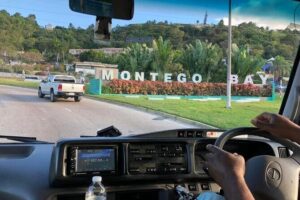 Private Transfer from Montego Bay Airport to Montego Bay Hotels - The Ride Itself: Comfort, WiFi, and a Real Non-Stop Plan