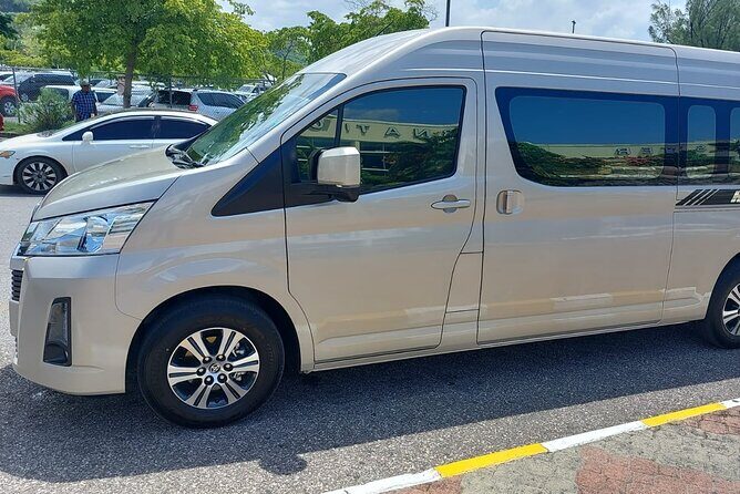 Private Transfer to Hotels in MoBay from Montego Bay Airport - A Clean, Air-Conditioned Private Ride to Your Hotel
