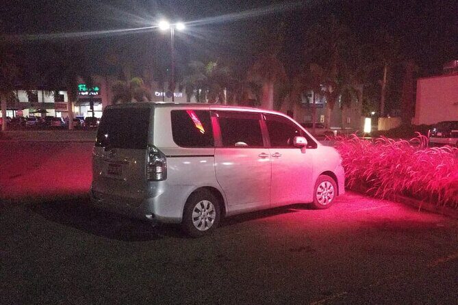 Private-Transfers from MBJ Airport to Montego Bay area hotels - The air-conditioned minivan setup (and what you get in the car)