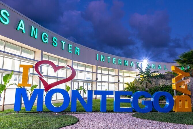 Private transportation to resorts in Negril, Montego Bay,Trelawny - Getting From the Airport to Your Resort: What Happens After You Land