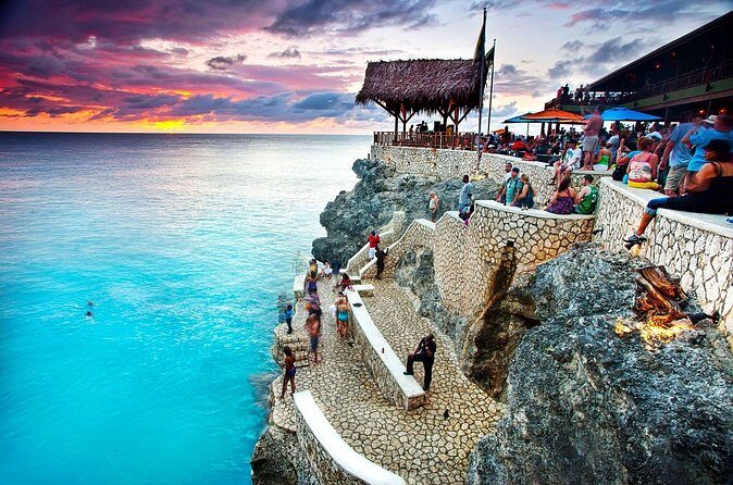 Rick's Cafe and 7 Mile Beach from Montego Bay - Who this tour suits best