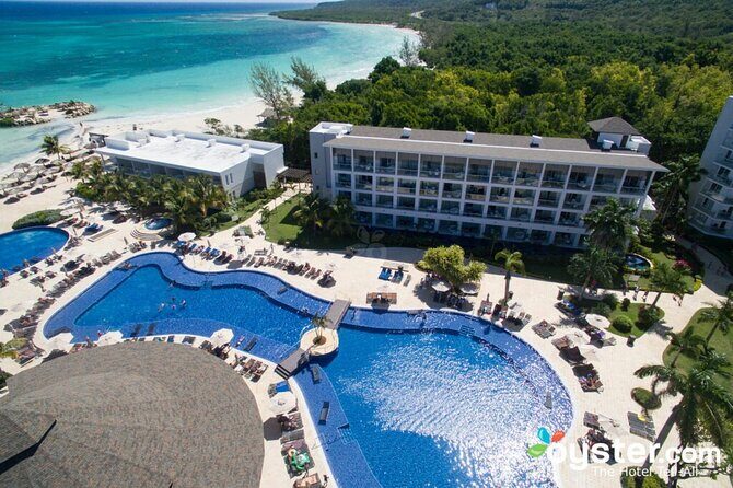 Royalton Blue Waters and Hideaway at Blue Waters Airport Transfer - Practical Tips That Make This Run Smooth