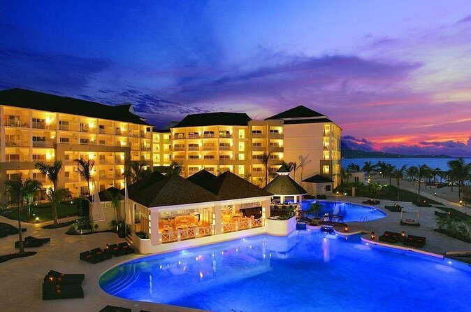 Secrets St. James Private Airport Transfer - The Return Ride: Comfort Getting You Back to the Airport