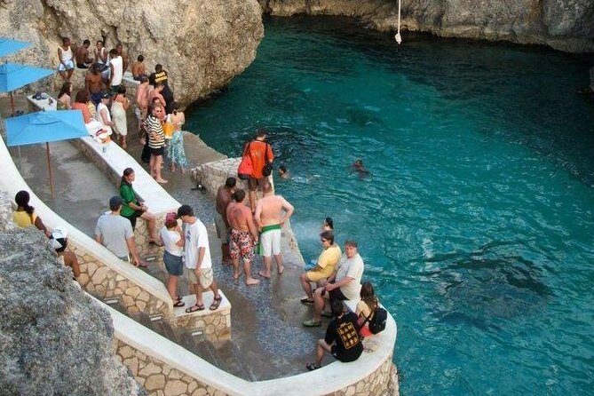 Seven Mile Beach and Rick’s Cafe Private Tour - Seven Mile Beach: reef-sheltered water for snorkeling and beach time