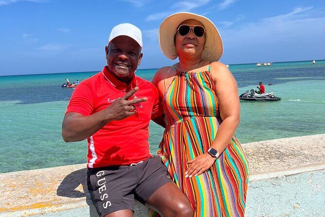 Shopping and Sightseeing Local Guided Tour In Montego Bay - Crafts Market: where straw and wood souvenirs actually make sense