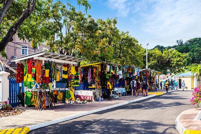Sightseen tour and Souvenir shopping with private transportation in Montego Bay - How the private pacing works when you’re shopping for gifts