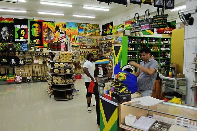 Street Executive Tours And Chauffeur Service Jamaica - Inside the SUV or Minivan: Comfort, Water, and Cleanliness